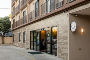  GreenTree Inn & Suites Los Angeles - Alhambra - Pasadena  Альгамбра